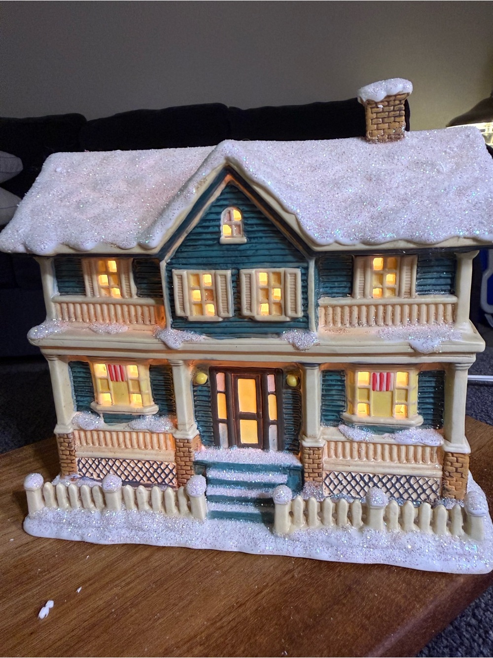 Enesco Vtg It’s A Wonderful Life Lighted Ma Bailey House Christmas Village